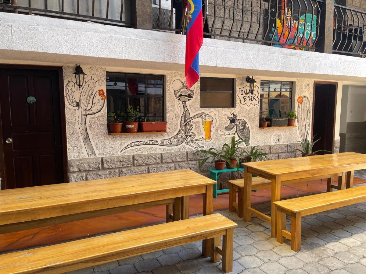 El Jardin Escondido Party Hostel Baños Exterior foto